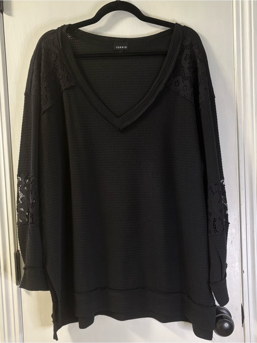 torrid Black V-Neck Waffle Knit Top with Lace Sleeve Panels